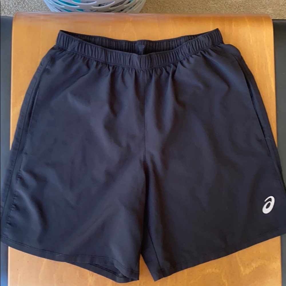 ASICS men’s running shorts, size Small